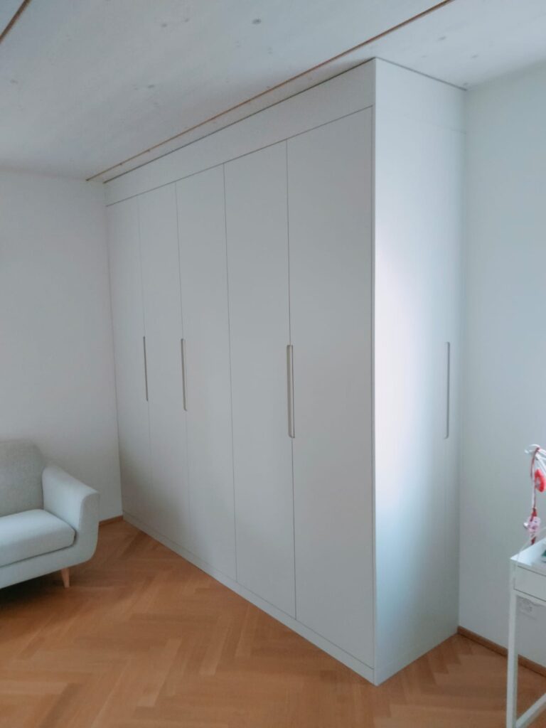 Placards blancs toute hauteur